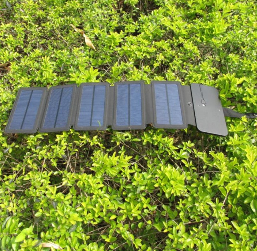 TEKLO Opvouwbare Zonnepaneel– Outdoor Solar Charge