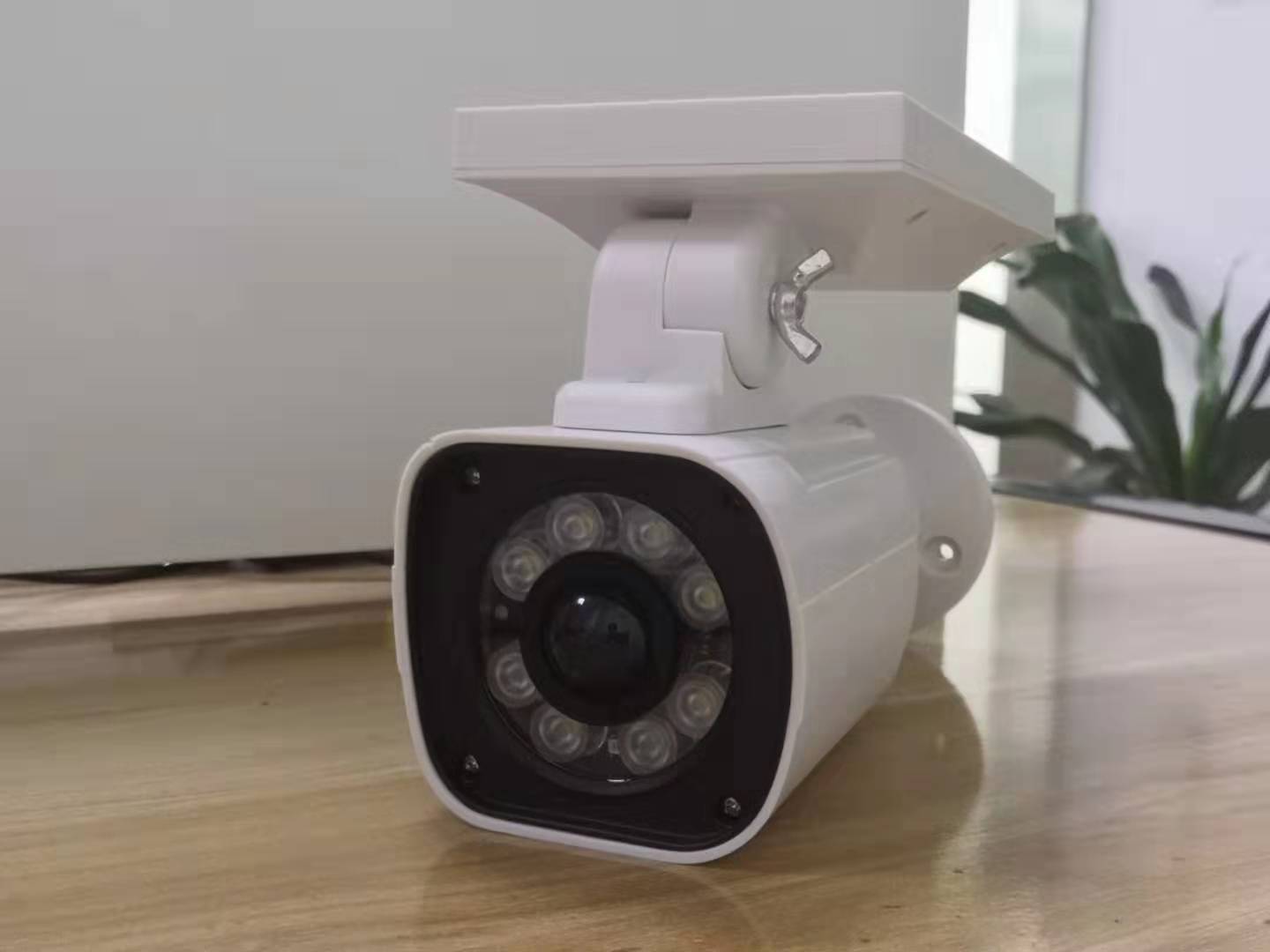 Solar Beveiligingslicht met Camera-Look – Bewegingssensor Buitenlamp